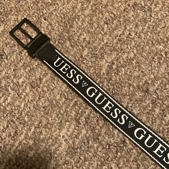 Guess belt - Picture 1 of 3